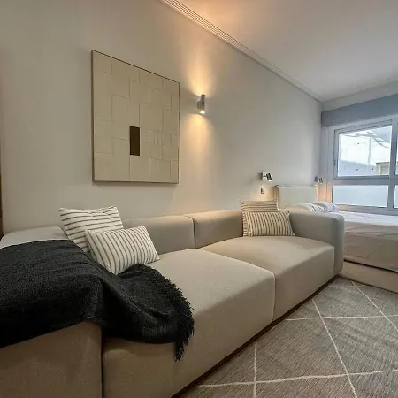 Chill Loft, Center * Βίγκο